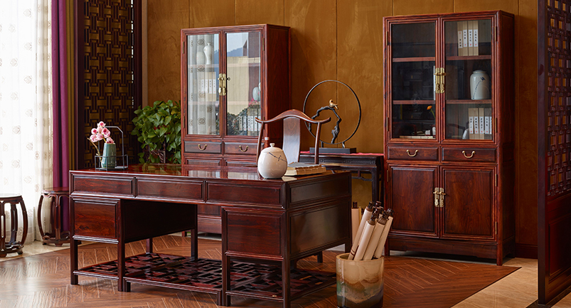 2008年12月輝煌仙藝榮獲福建古典工藝家具行業(yè)“重質(zhì)量、守信用”企業(yè)。